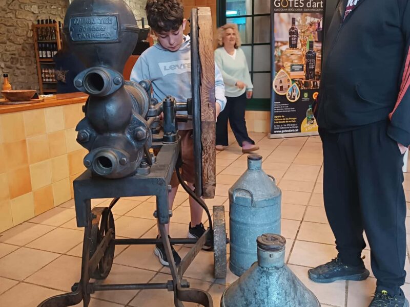 2 2